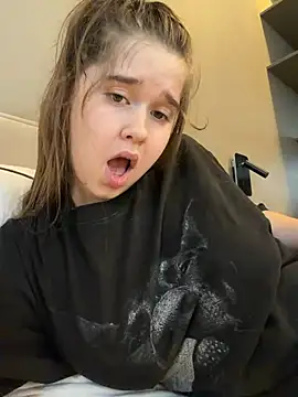 HornyGirlH webcam