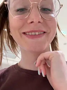 FReyja_44 webcam