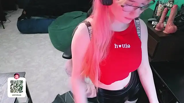 Maya_Viola webcam