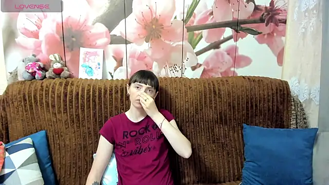 TayanaJons webcam