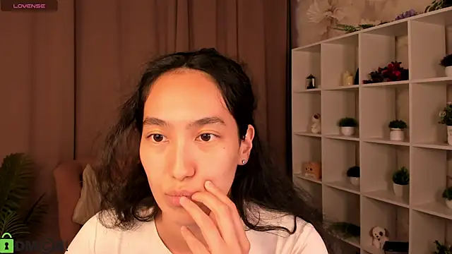 FlirtyAura webcam