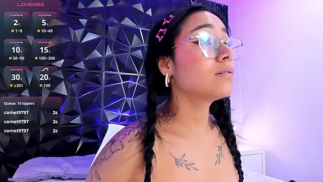 AnaiaClarck live cam on StripChat