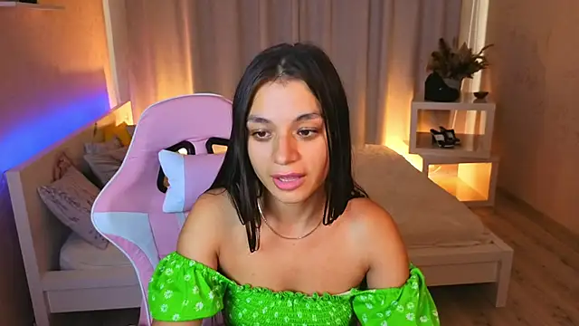 Kim_Bless webcam