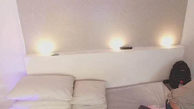 Jhon_and_Karol live cam on StripChat