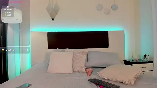 Sky_Loren webcam