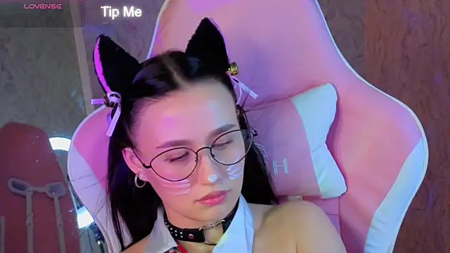 _Kiki_angelll_ webcam
