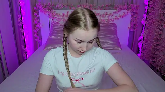 LilyStarlight webcam