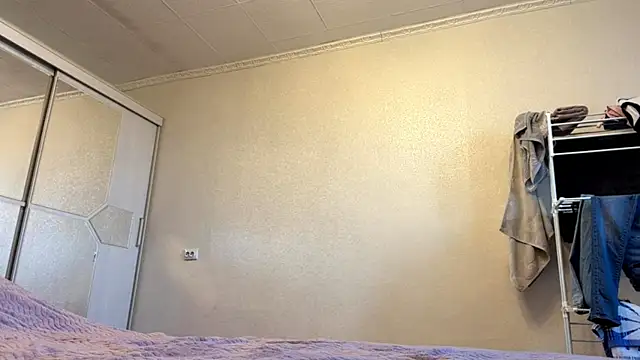 LivianDivorce webcam