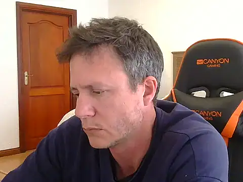 TroyDieselXXX webcam