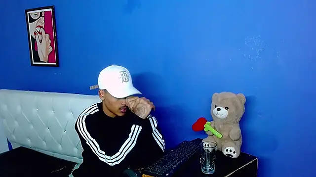 Angel_foxc13 webcam