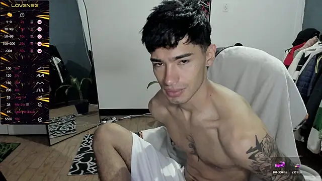 Damon__333 live cam on StripChat