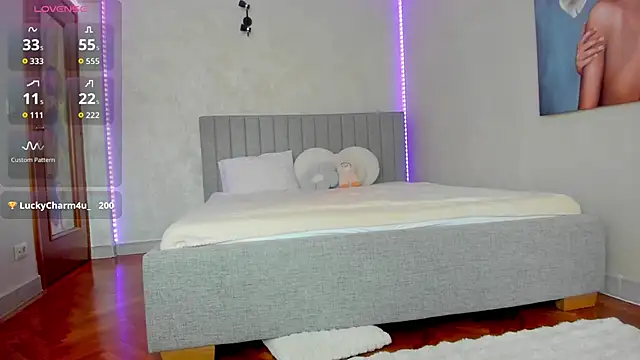 Selena_Reeves webcam