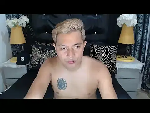 PRIMOLOVEXX live cam on StripChat