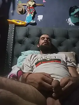 hairy_mannn webcam