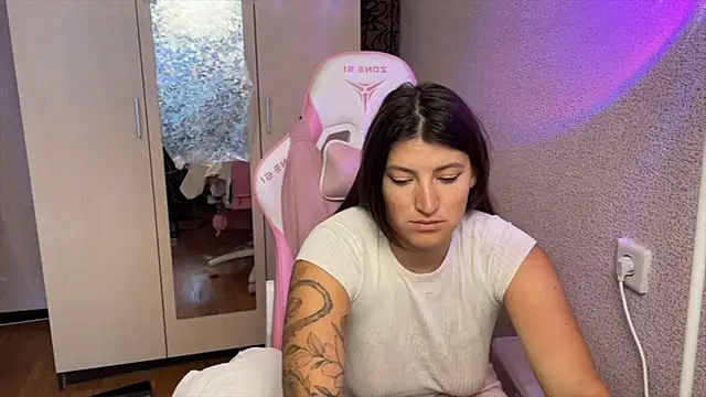 Katrin__kiss webcam