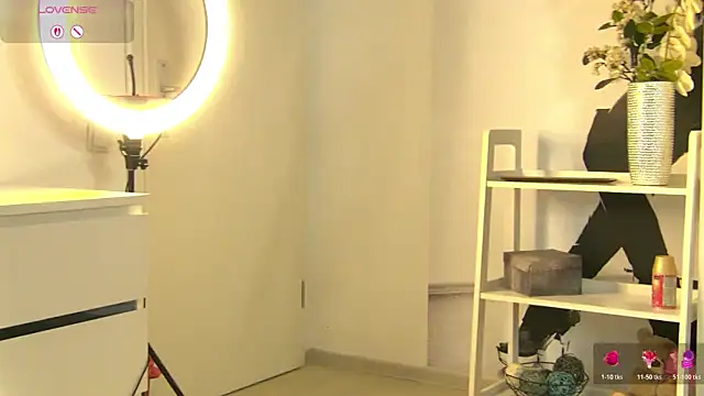 MaddyHeart webcam