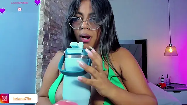 BRIANA_Z webcam