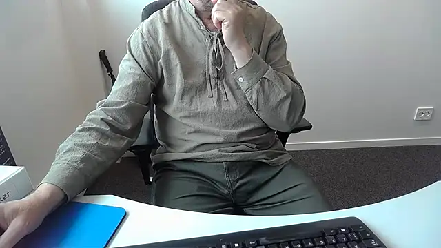 buggemann (M grandpa) - Masturbate 5 min, no cum guarantee
