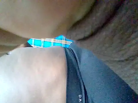 deliciousstepmom webcam