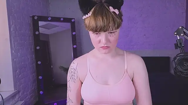 AuroraGlo live sex cam