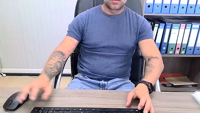 Evasionee live sex cam