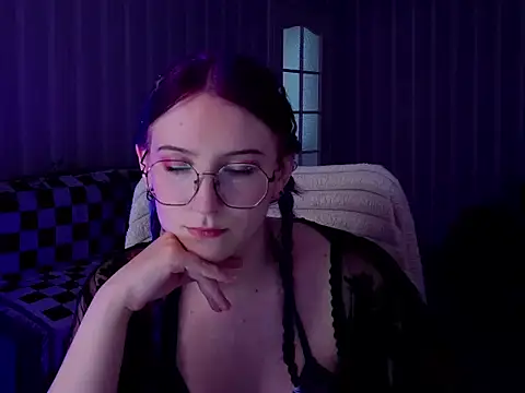 violet-siren-x