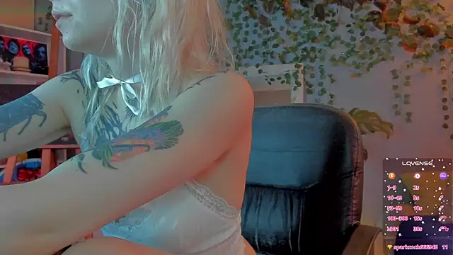 tattoo_art_baby webcam