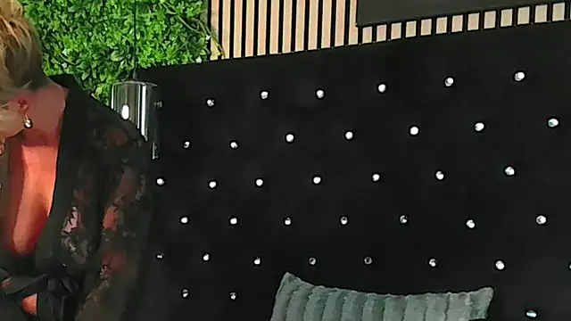InannaStar webcam