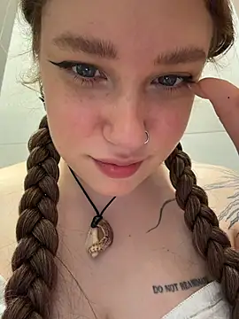 lucy-joy
