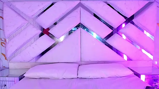Melany_Martinezz's room