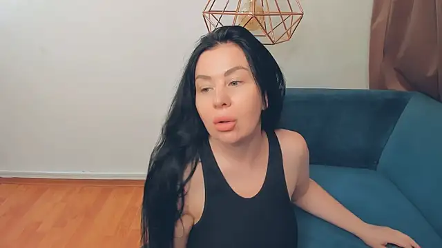 BrilliantGirll webcam