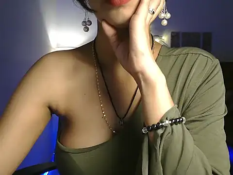 moksha_ (F young) - Nipple Clamps 5min