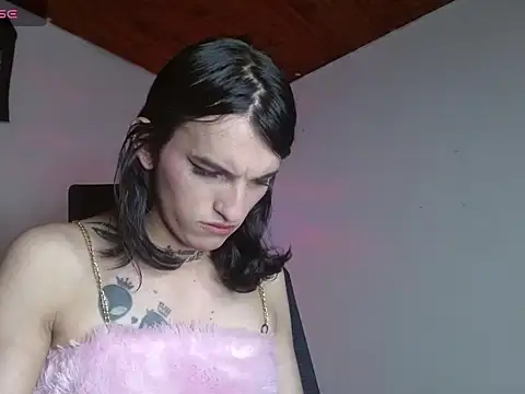 Scarlett_crastrawberry webcam