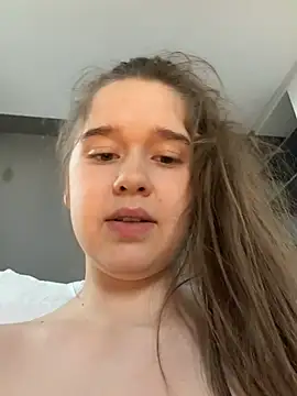 HornyGirlH webcam
