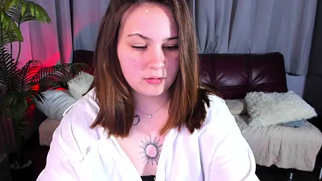 MireyaLin webcam