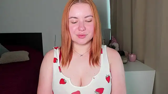 LAYLAxSTAR live cam on StripChat