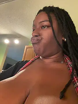 GirthGoddessCoco live cam