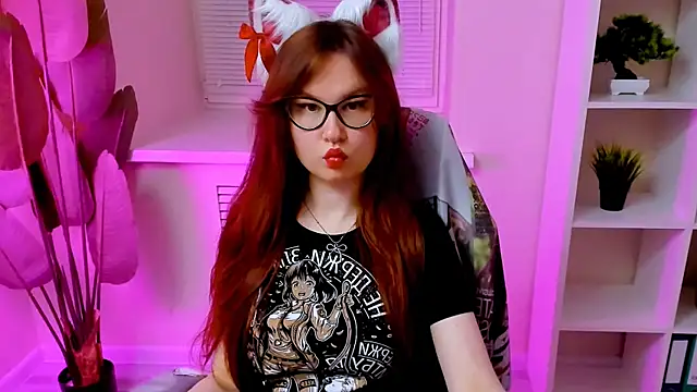 CarolGiggly live sex cam