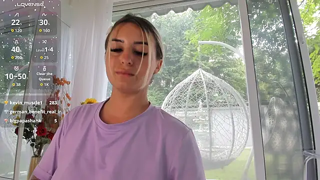 Ella_Vee webcam