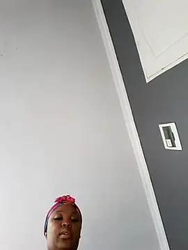 SWEETDOLLY29XX live cam
