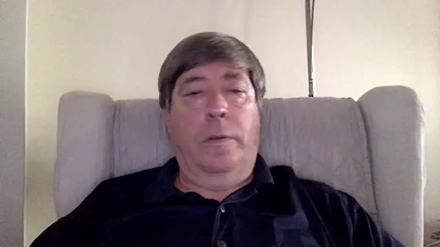 alfredo10011 live cam on StripChat