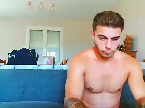 Elkafit28 live cam