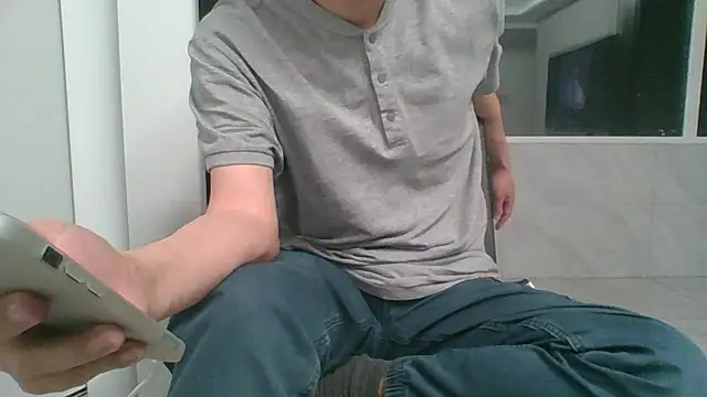 nole_china7 (Ask my age) - talk / fun / cum