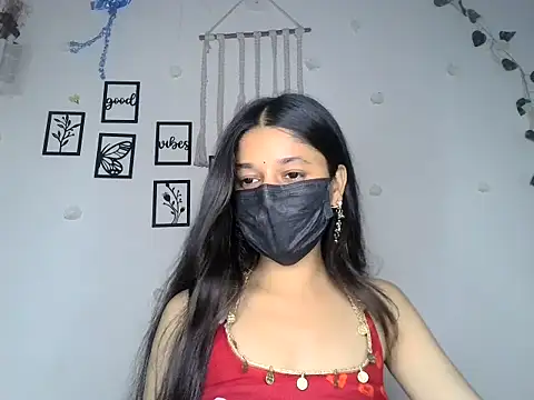 HOT_SNEHA4