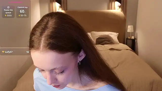 SallyPinkman webcam