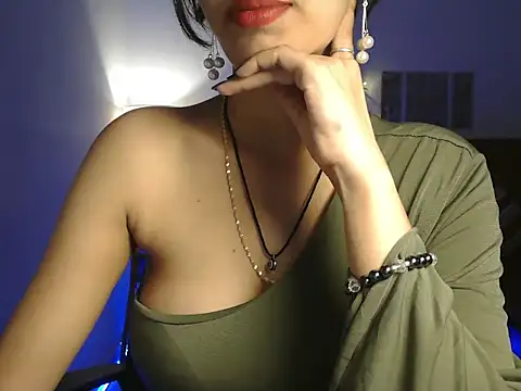 Moksha_ live cam