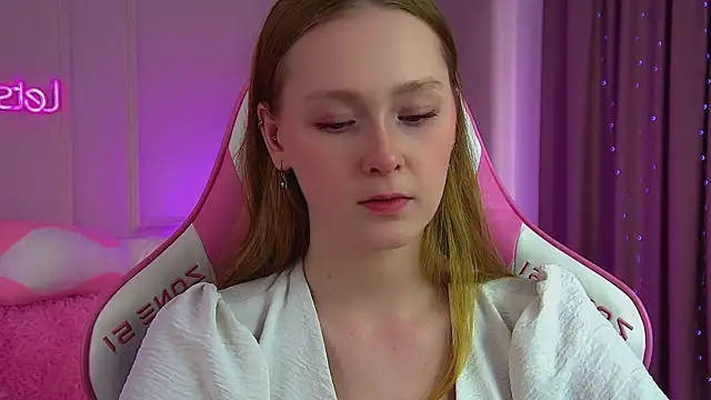 AgataFoxley live cam