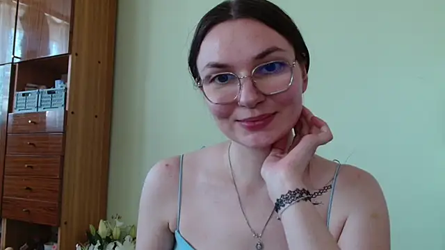 LooveELLYx webcam