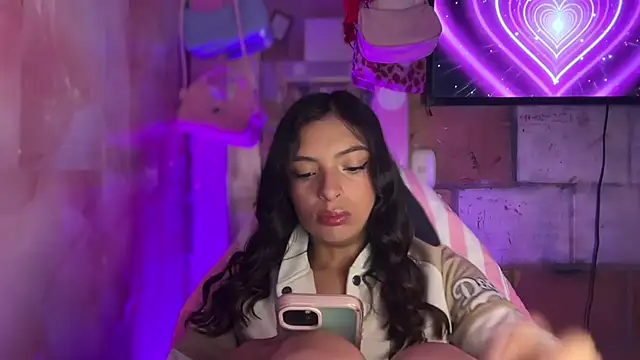 Skye_Moore webcam