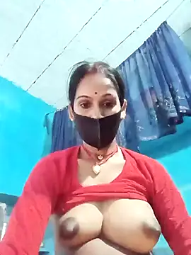Nandani-758 webcam